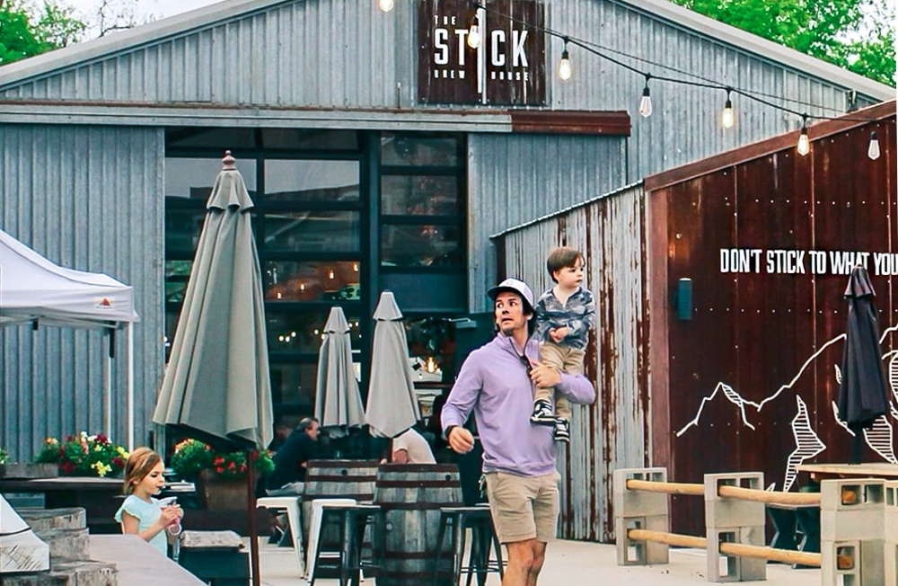 Kid-Friendly Breweries in Houston: Top Family-Friendly Spots